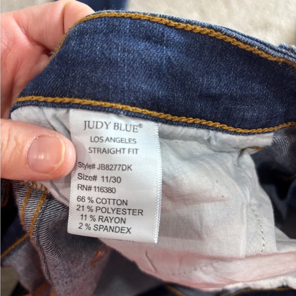 Judy Blue Medium Wash Straight Fit Leg Blue Denim Size 11/30 Distressed mid rise - Picture 7 of 10